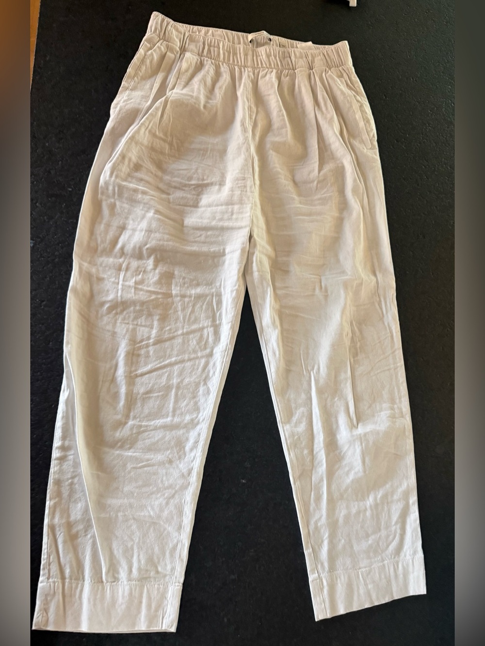 Vince White Elastic-Waist Linen Pants, size M